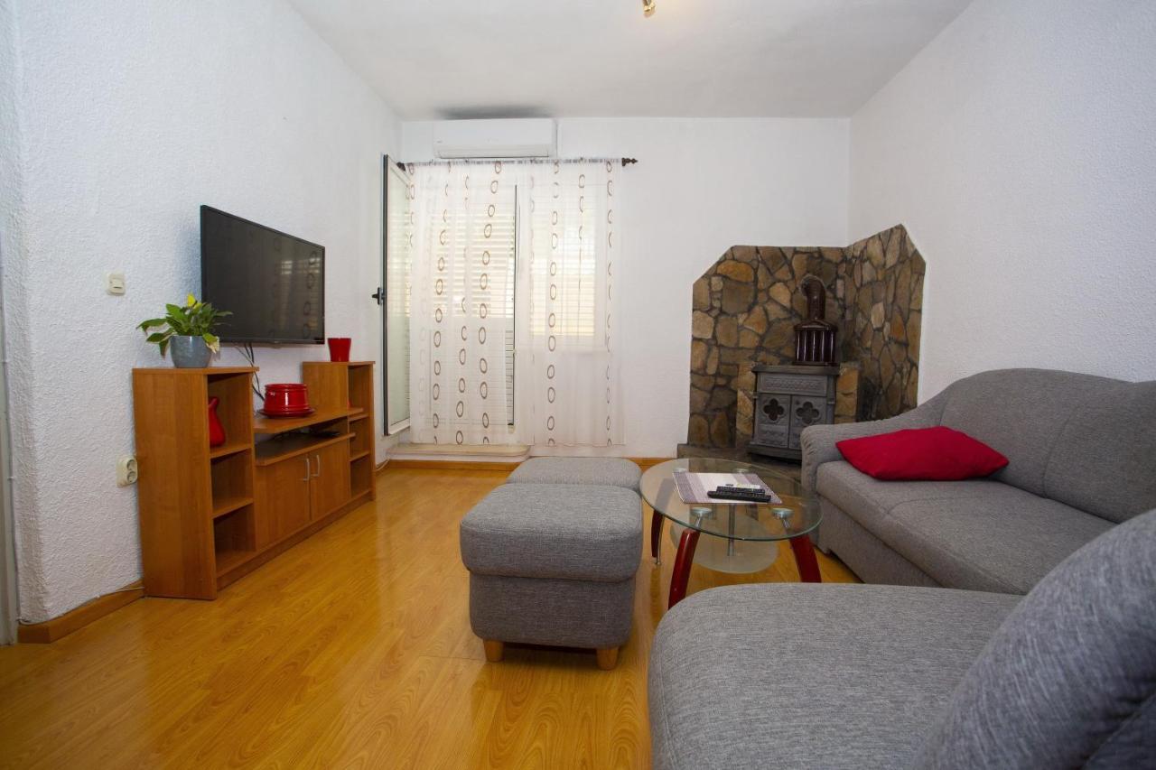 Apartments With A Parking Space Podgora, Makarska - 12816 Bagian luar foto