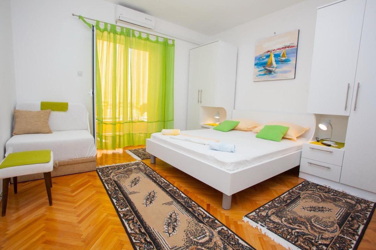 Apartments With A Parking Space Podgora, Makarska - 12816 Bagian luar foto