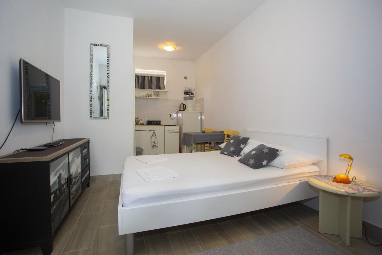 Apartments With A Parking Space Podgora, Makarska - 12816 Bagian luar foto