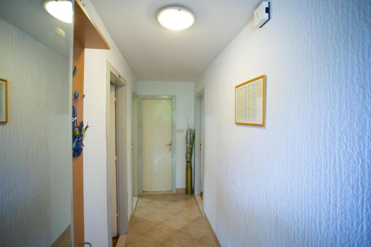 Apartments With A Parking Space Podgora, Makarska - 12816 Bagian luar foto
