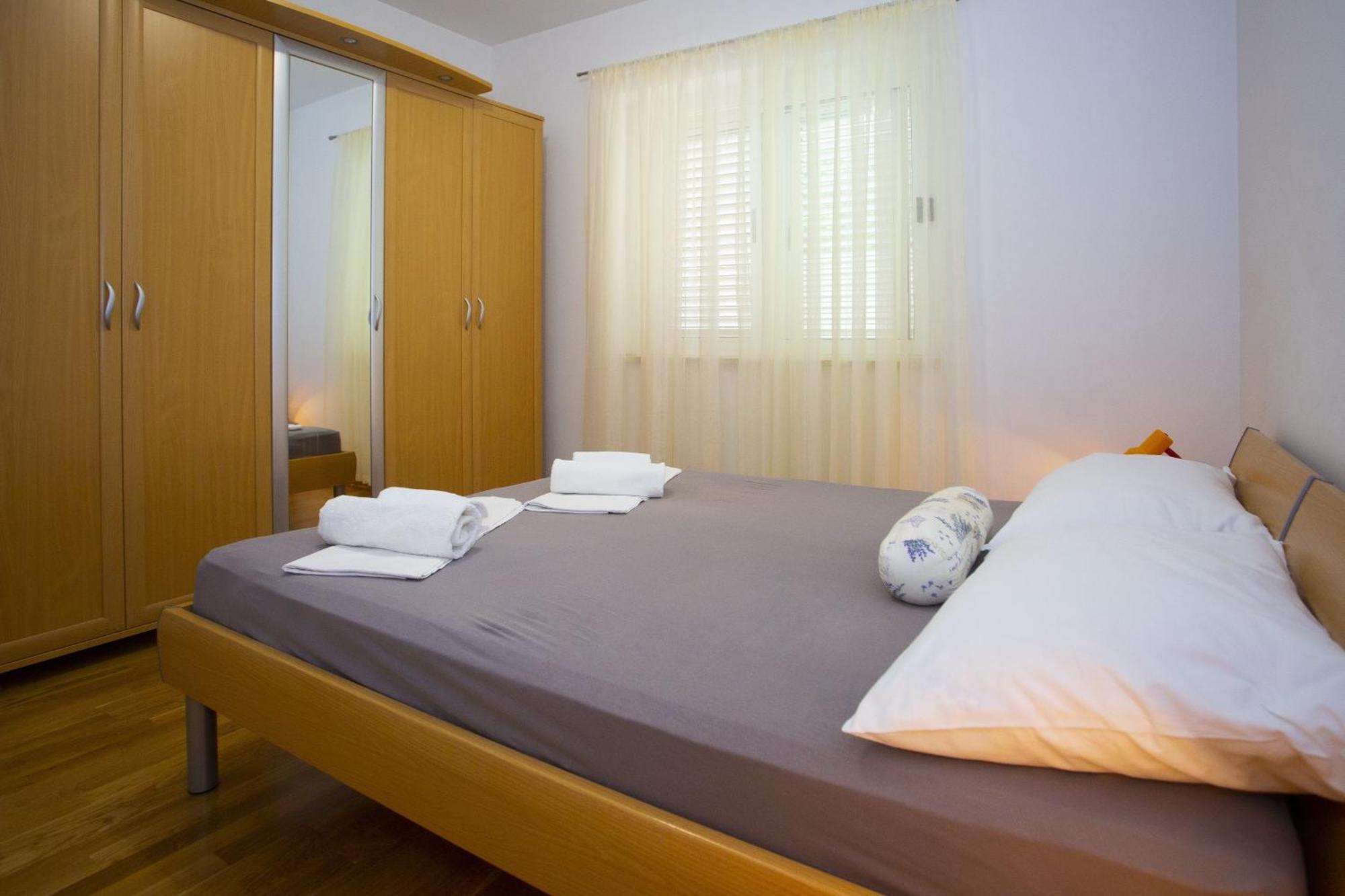 Apartments With A Parking Space Podgora, Makarska - 12816 Ruang foto