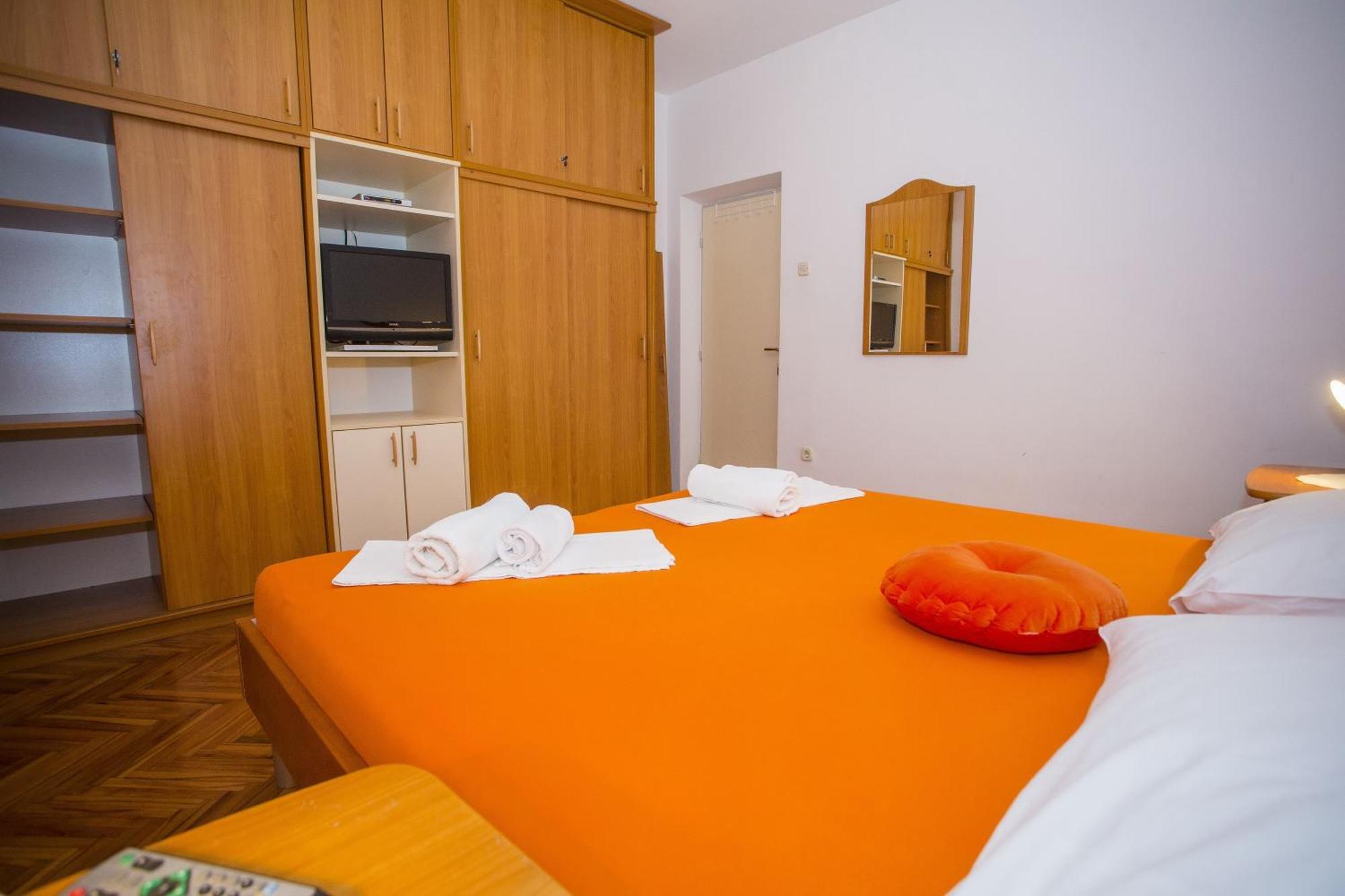 Apartments With A Parking Space Podgora, Makarska - 12816 Ruang foto